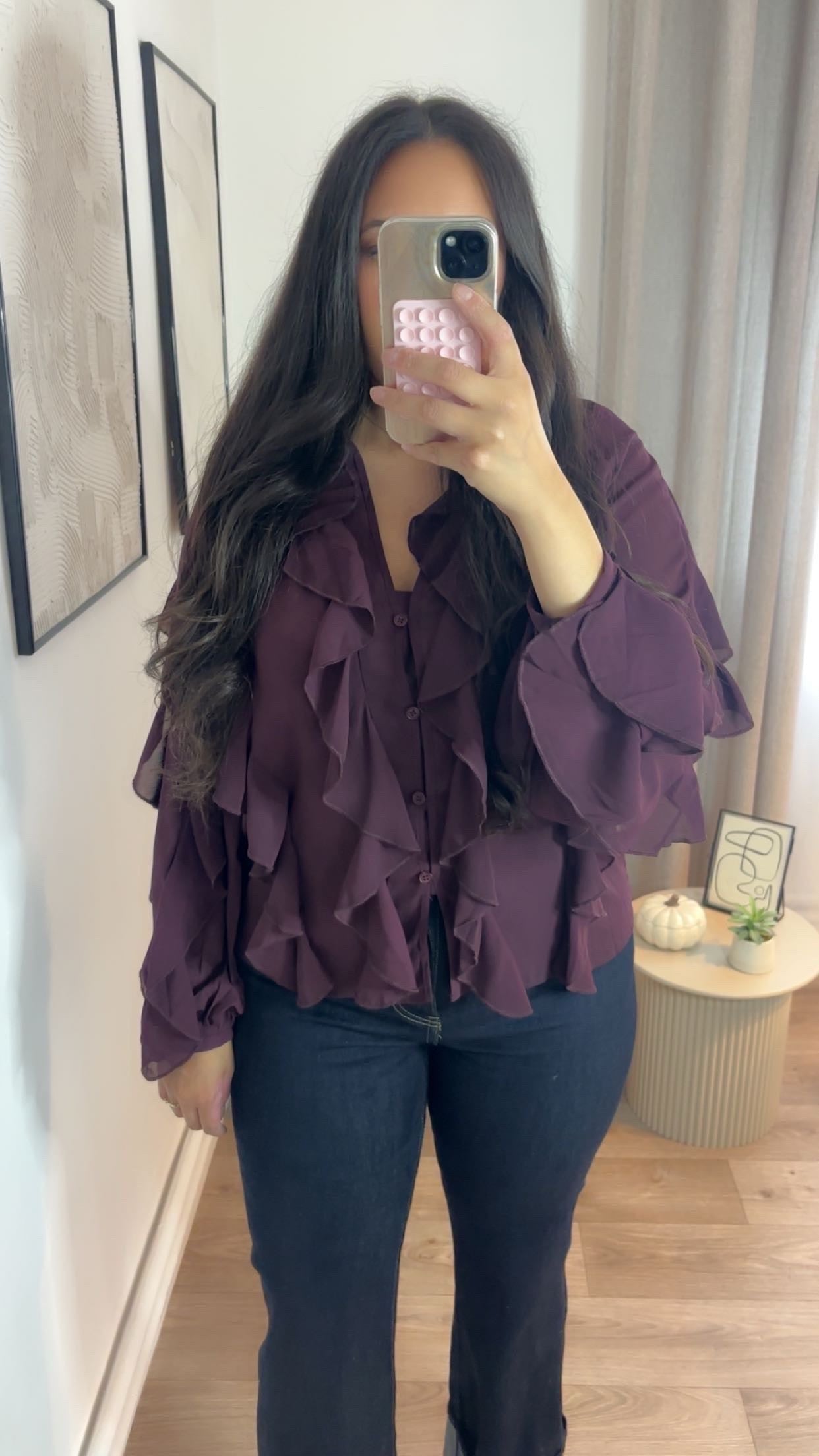 Blouse à volant prune