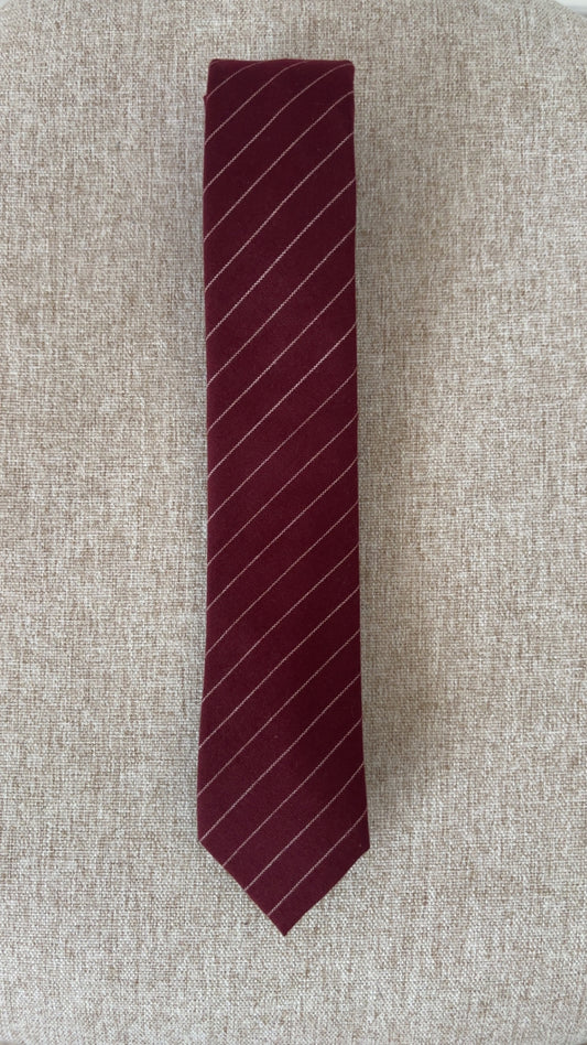 Cravate bordeaux