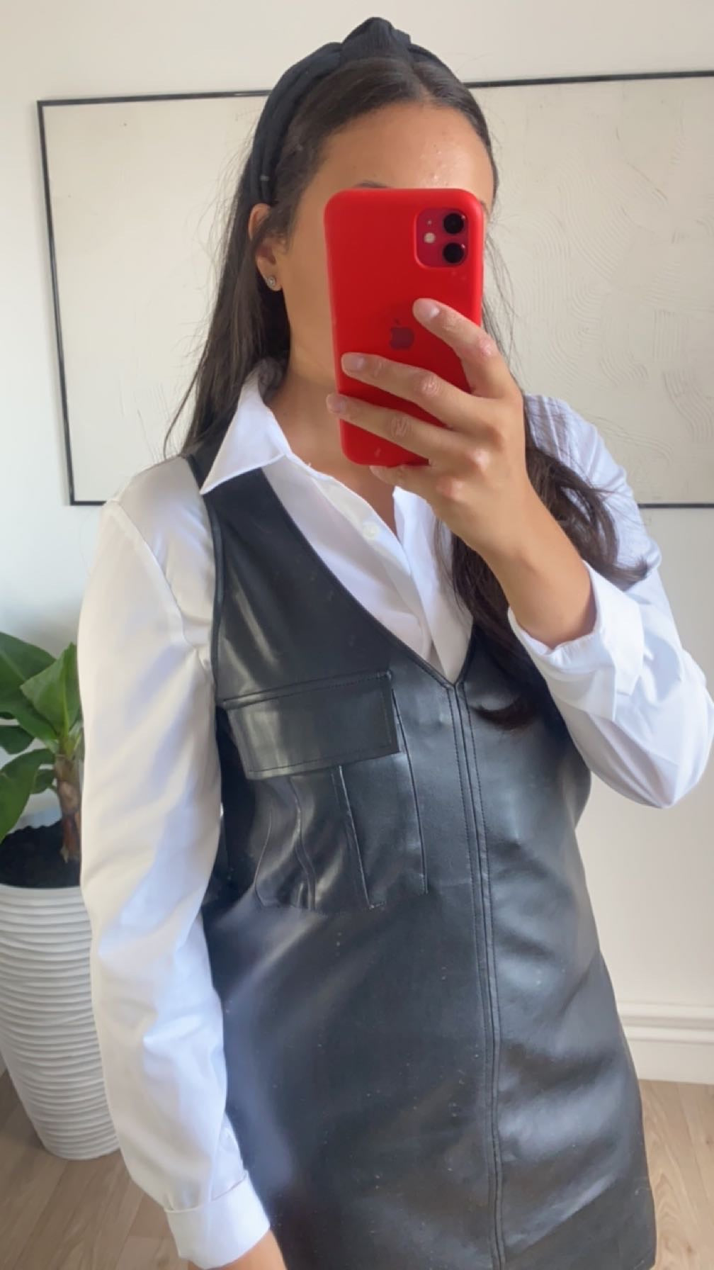 Robe neuve ZARA noir et blanche | Kaufen auf Ricardo Robe neuve ZARA noir et blanche | Kaufen auf Ricardo